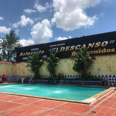 Hotel Y Balneario El Descanso Вилавиченцио Екстериор снимка